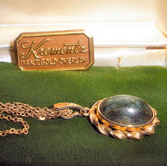 14kt Jade Necklace - Vintage Krementz - In Original Box
